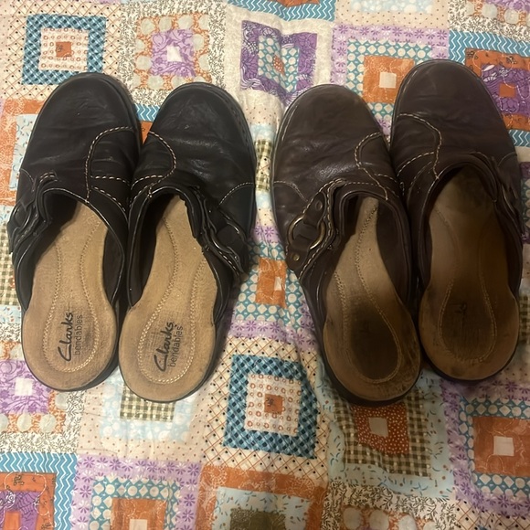 2 pairs Clarks sz 7.5 - Picture 2 of 5